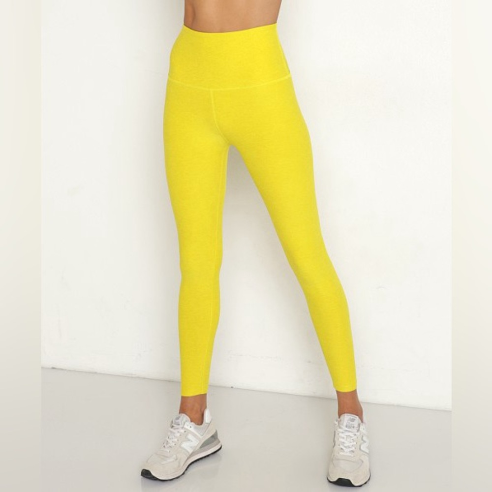 Beyond Yoga Spacedye Caught in the Midi High Waisted Legging 🍋 (size MEDIUM)